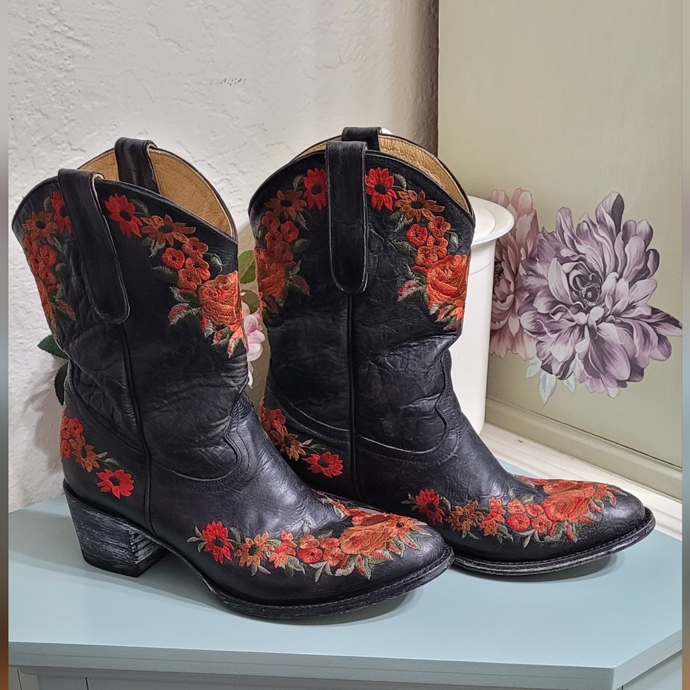 Anna Sui x Yippee Ki Yay by Old Gringo Boots